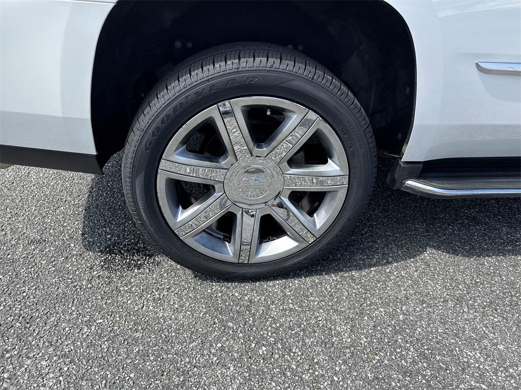 used 2017 Cadillac Escalade car, priced at $26,750