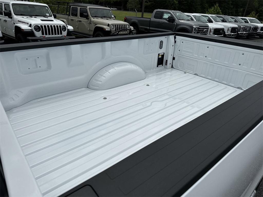 new 2025 Ford F-250 car, priced at $52,295