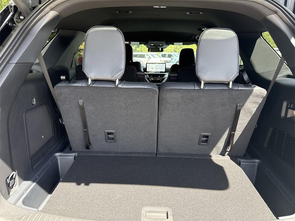 new 2025 Ford Explorer car, priced at $46,380