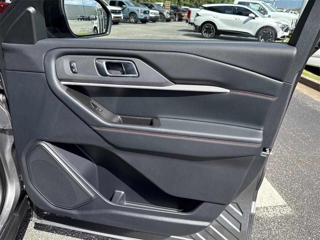 new 2025 Ford Explorer car, priced at $46,380