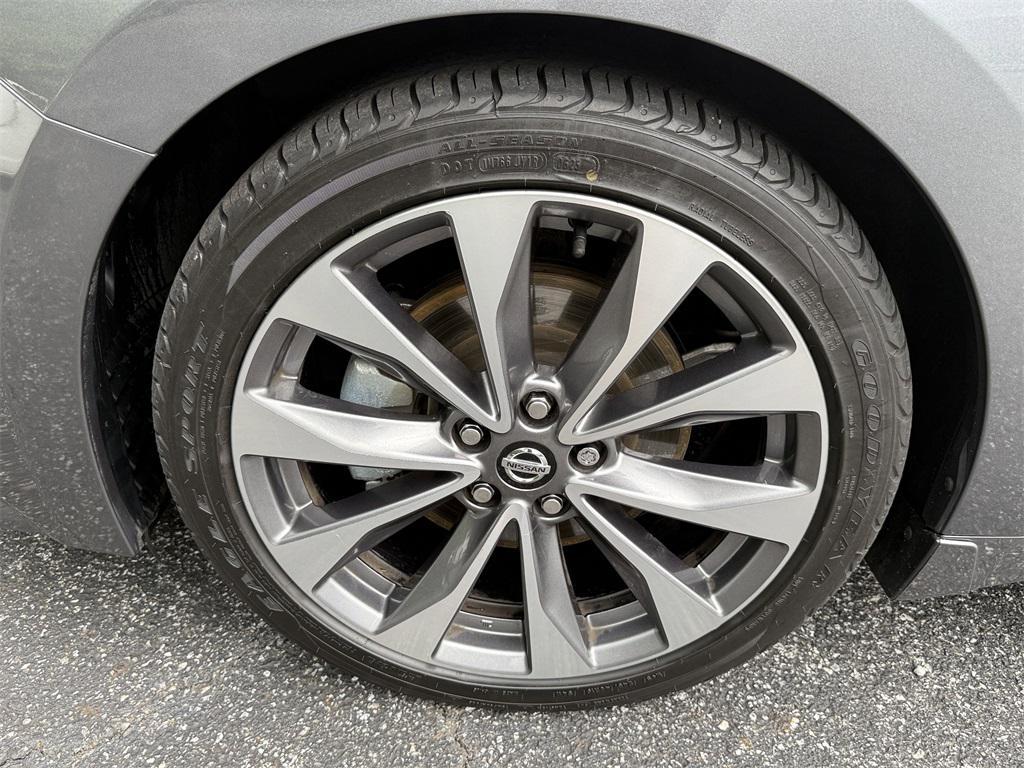used 2021 Nissan Maxima car, priced at $28,789