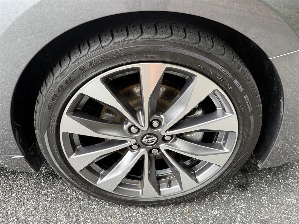 used 2021 Nissan Maxima car, priced at $28,789