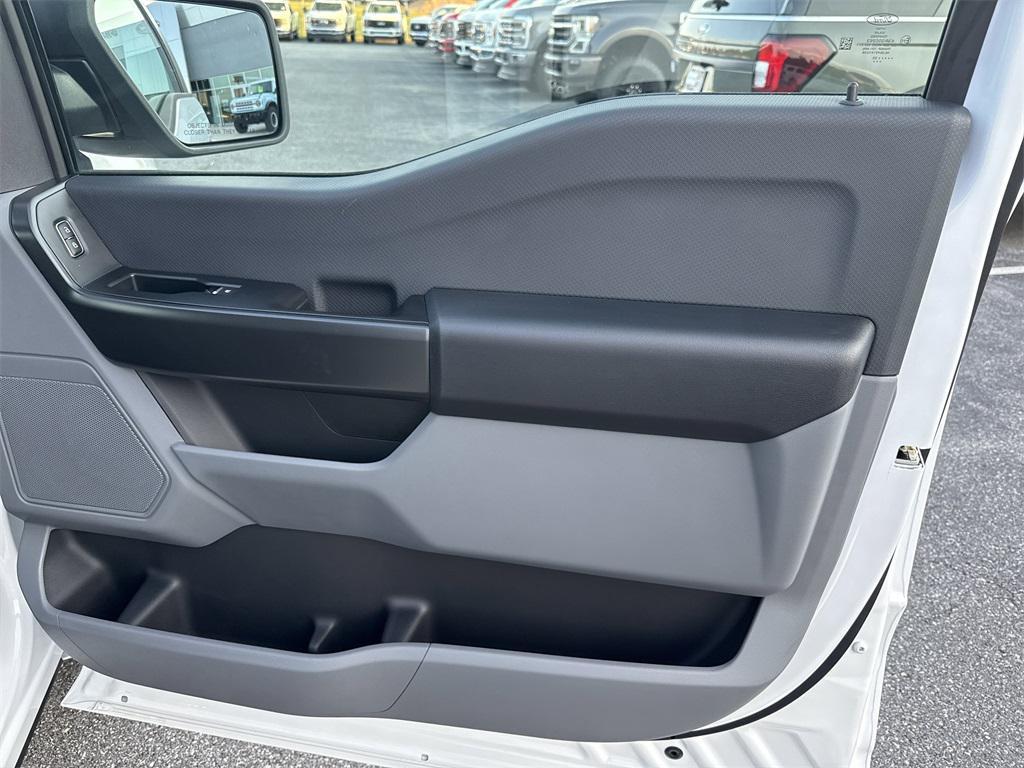 used 2025 Ford F-150 car, priced at $33,984