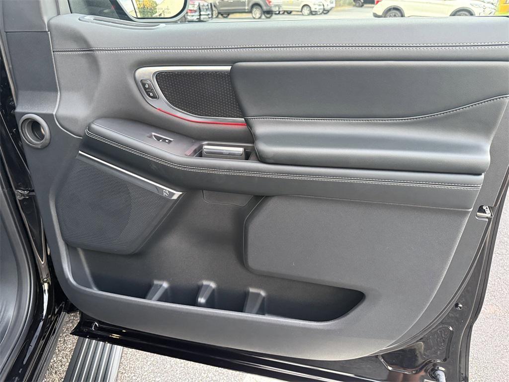 new 2025 Ford Expedition Max car, priced at $80,730