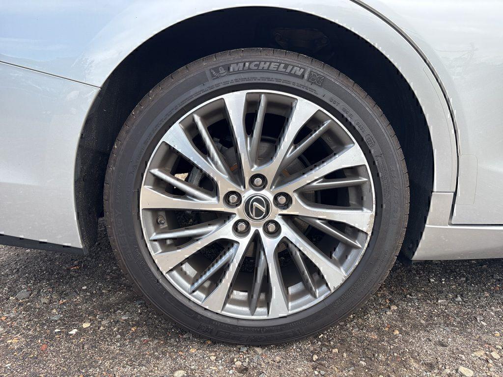 used 2019 Lexus ES 350 car, priced at $27,992