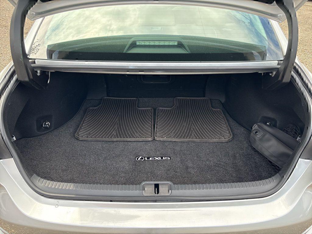 used 2019 Lexus ES 350 car, priced at $27,992