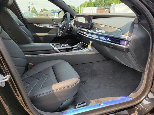 new 2025 BMW 760 car, priced at $128,570