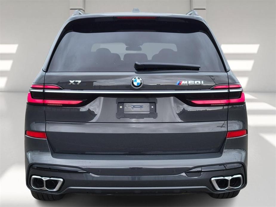 new 2025 BMW X7 car, priced at $118,130