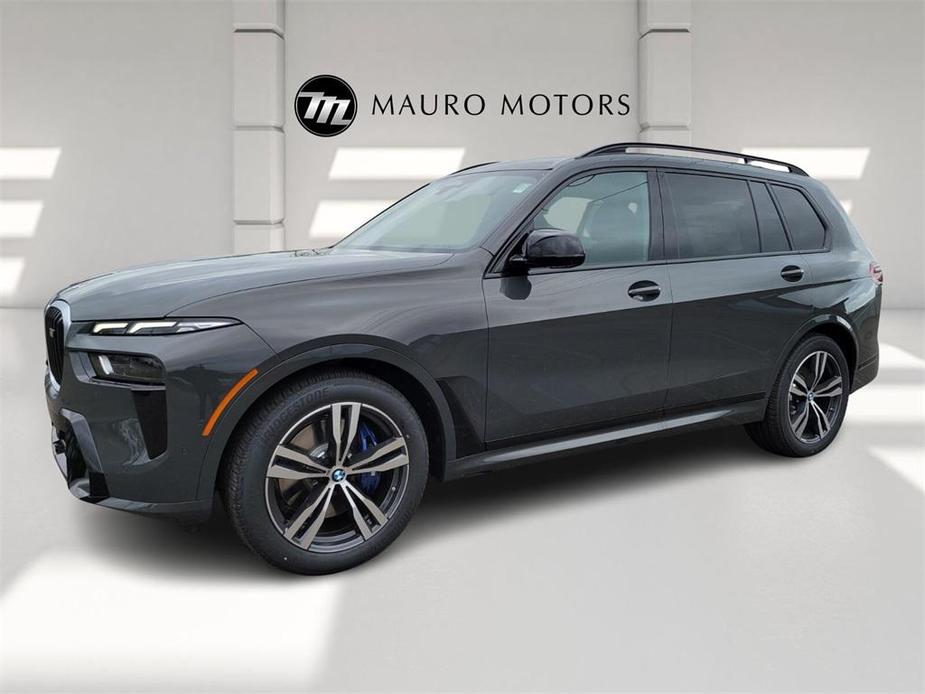 new 2025 BMW X7 car, priced at $118,130