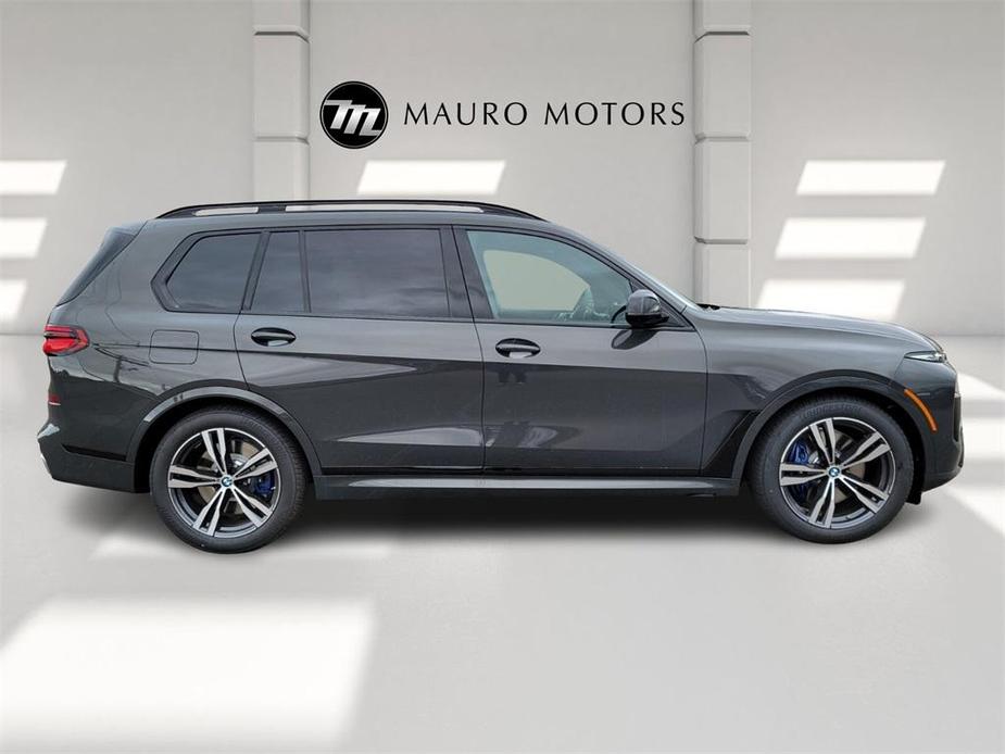 new 2025 BMW X7 car, priced at $118,130