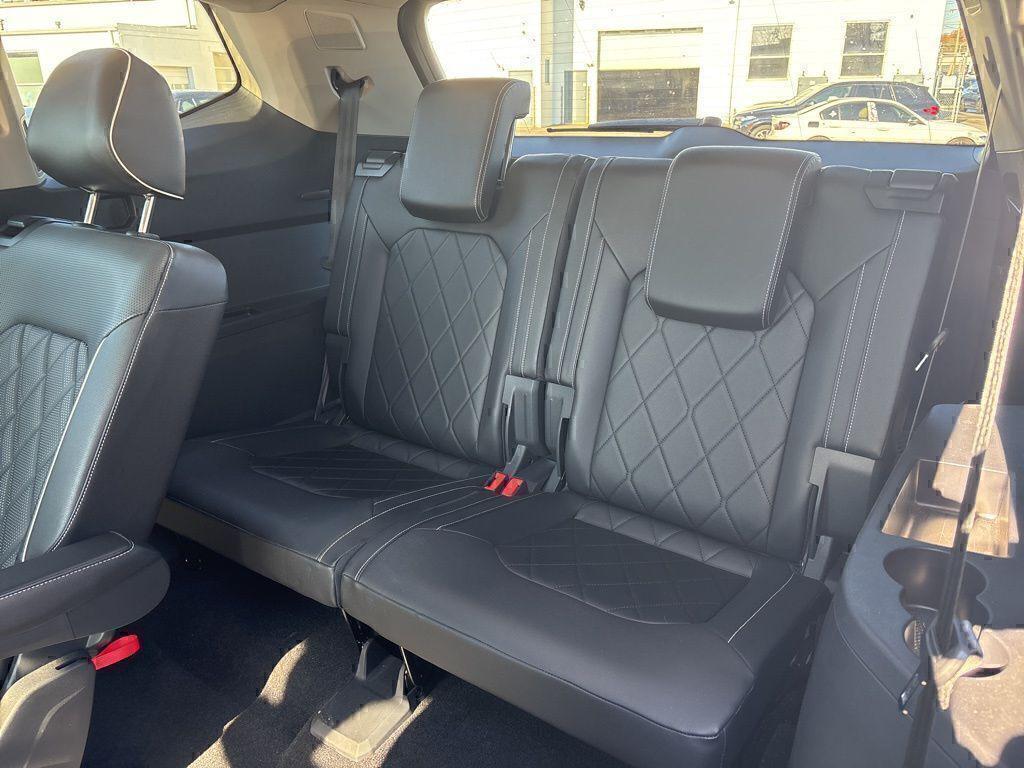 used 2024 Volkswagen Atlas car, priced at $41,499