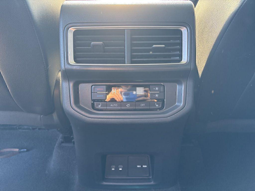 used 2024 Volkswagen Atlas car, priced at $41,499