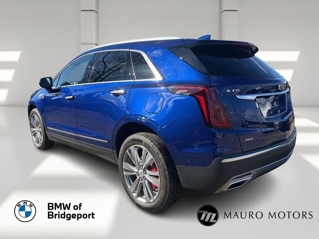 used 2023 Cadillac XT5 car, priced at $33,991