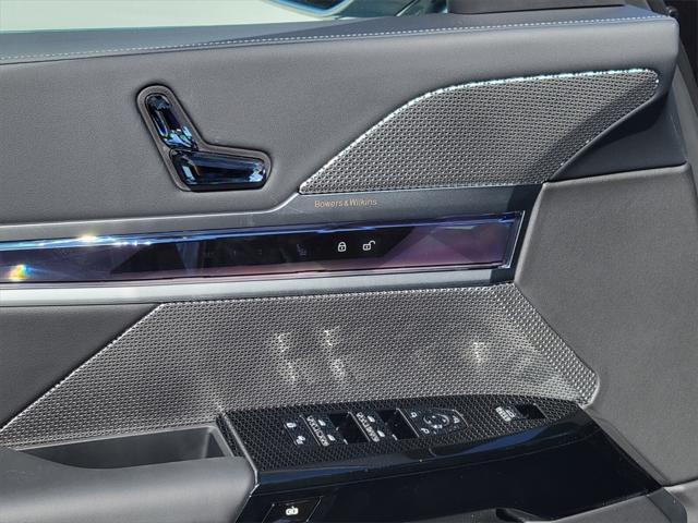 new 2025 BMW i7 car, priced at $95,825