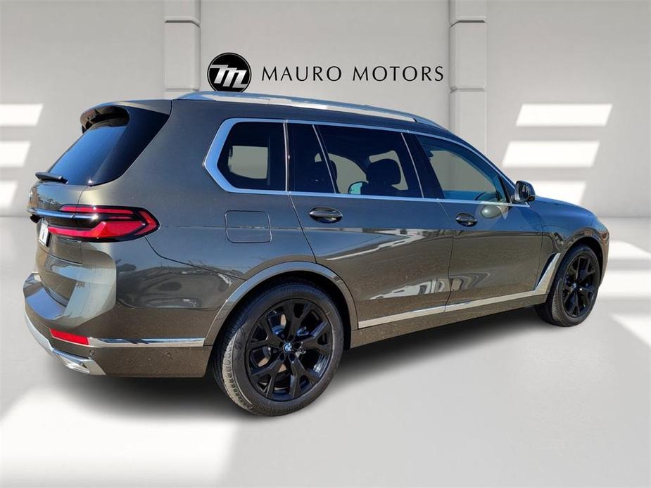 new 2024 BMW X7 car, priced at $92,120