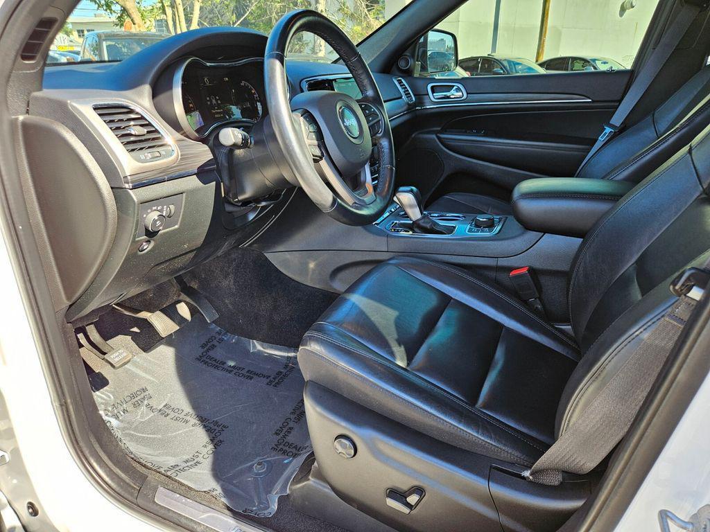 used 2022 Jeep Grand Cherokee car, priced at $27,399