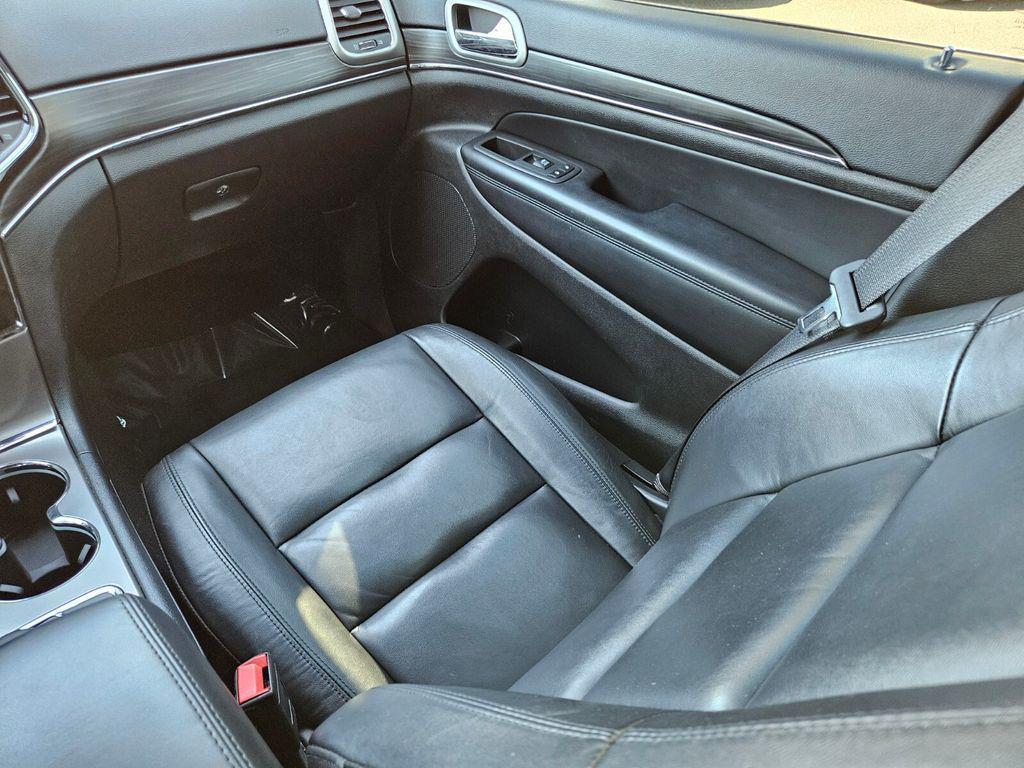 used 2022 Jeep Grand Cherokee car, priced at $27,399
