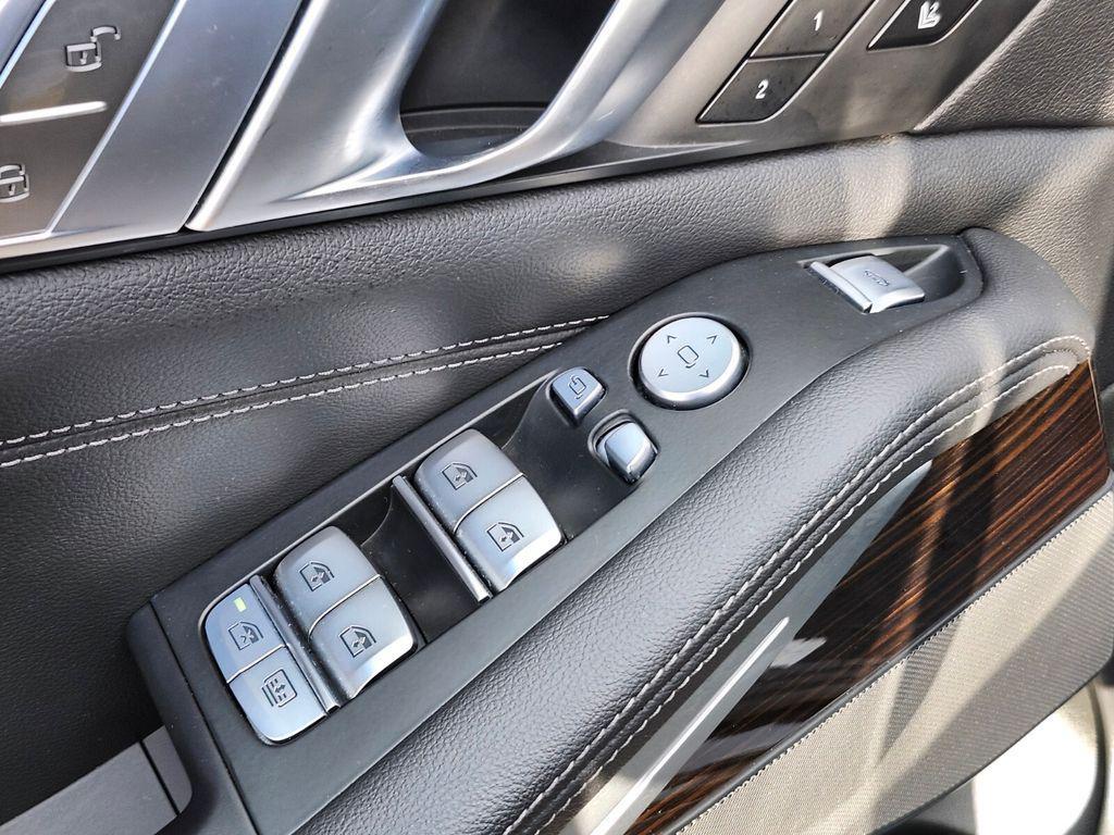 used 2021 BMW X7 car, priced at $40,092