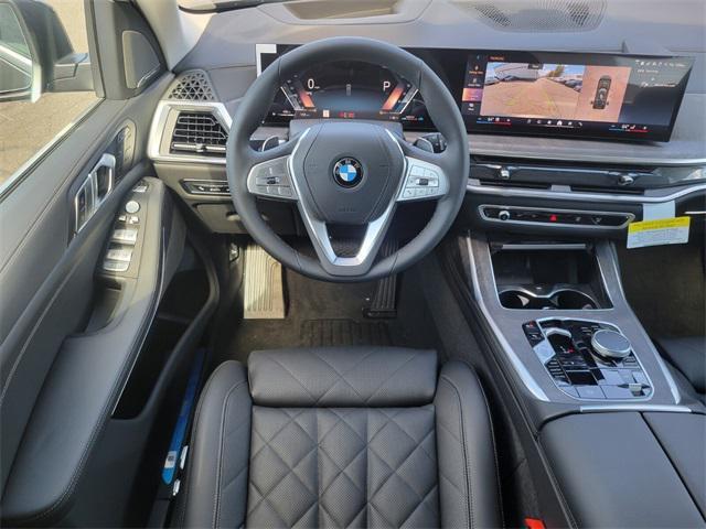 new 2025 BMW X7 car, priced at $91,605