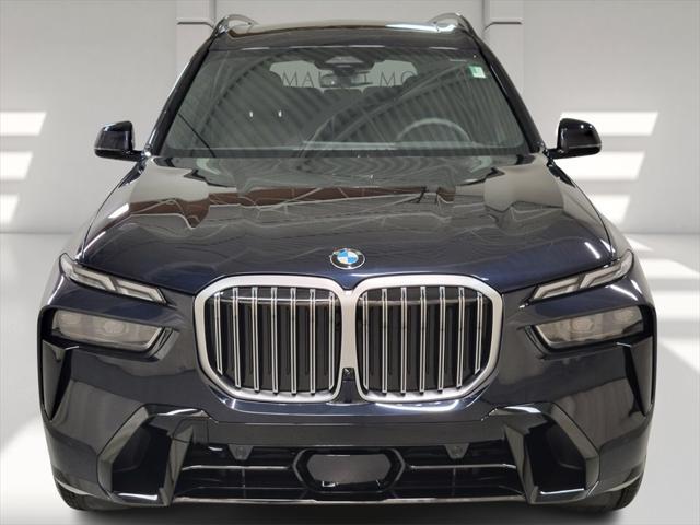 new 2025 BMW X7 car, priced at $89,175