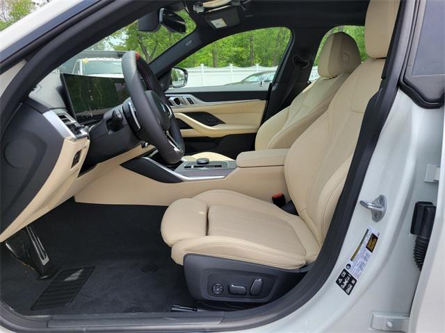 new 2025 BMW M440 car, priced at $69,285