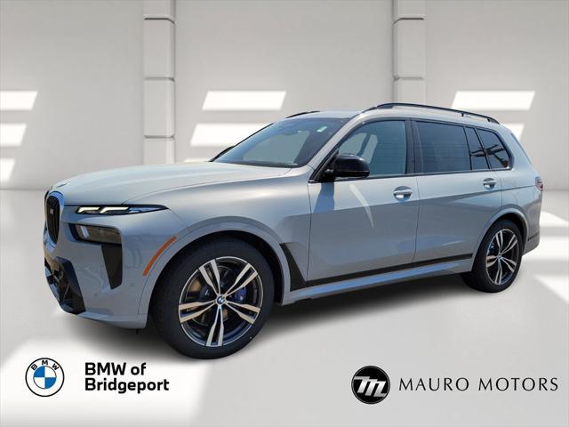 new 2025 BMW X7 car, priced at $118,105