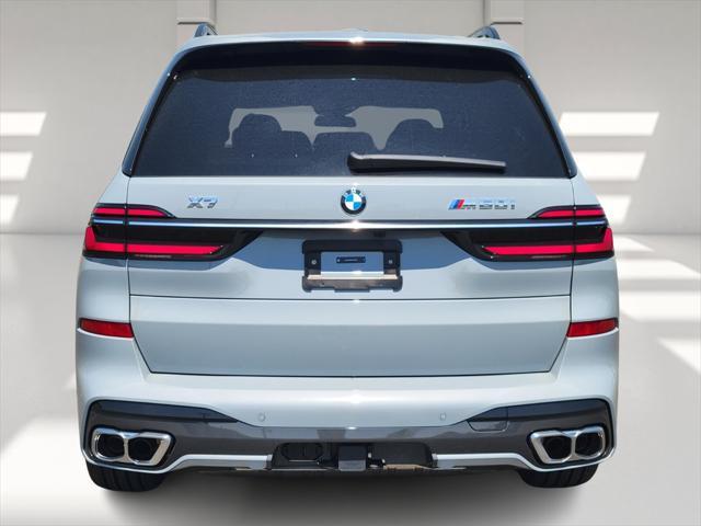 new 2025 BMW X7 car, priced at $118,105