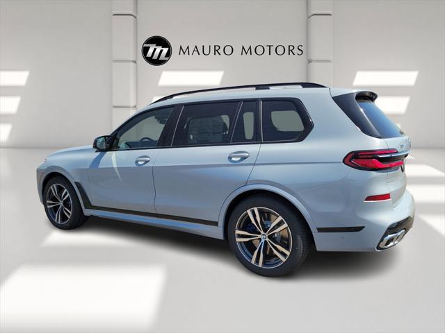 new 2025 BMW X7 car, priced at $118,105