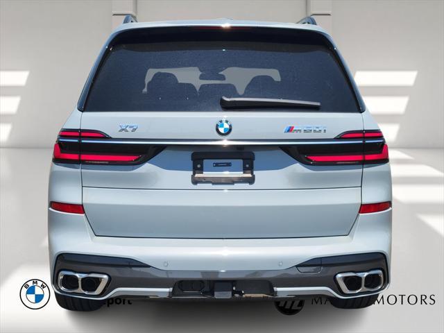 new 2025 BMW X7 car, priced at $118,105