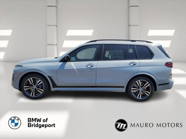 new 2025 BMW X7 car, priced at $118,105