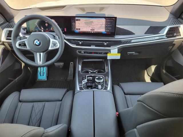 new 2025 BMW X7 car, priced at $118,105