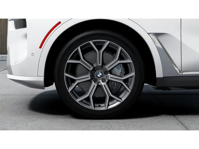 new 2025 BMW X7 car, priced at $92,650