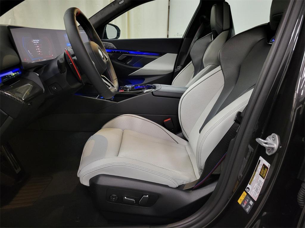 new 2025 BMW M5 car, priced at $128,025