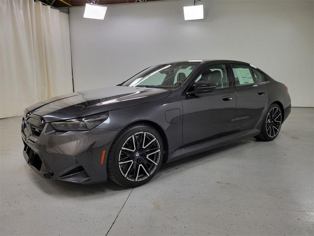 new 2025 BMW M5 car, priced at $128,025