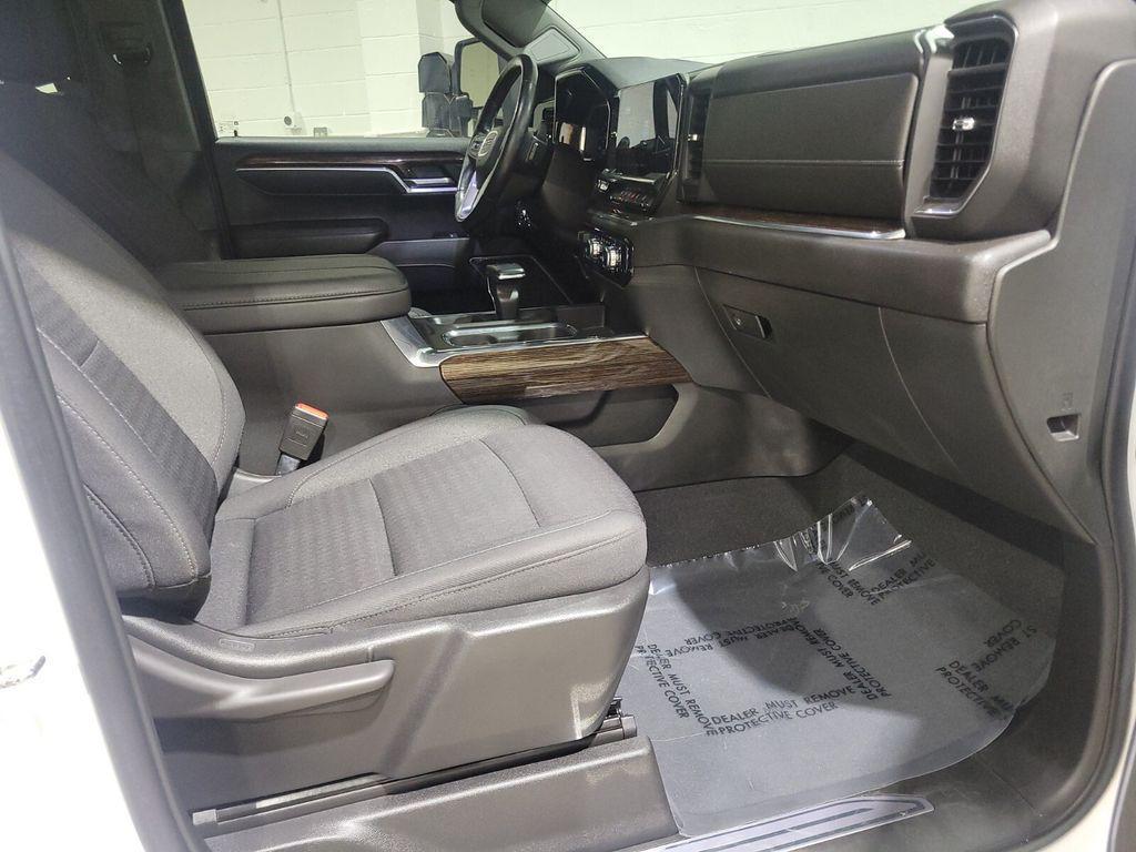 used 2023 GMC Sierra 1500 car, priced at $43,693