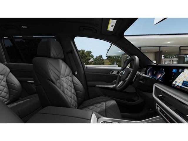 new 2025 BMW X7 car, priced at $94,260