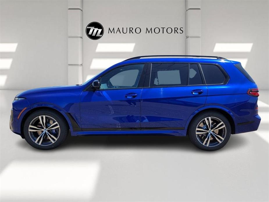 new 2025 BMW X7 car, priced at $114,080