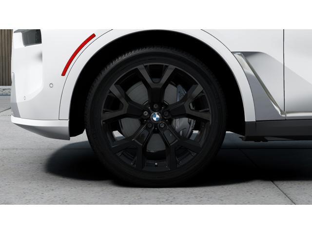 new 2025 BMW X7 car, priced at $93,855