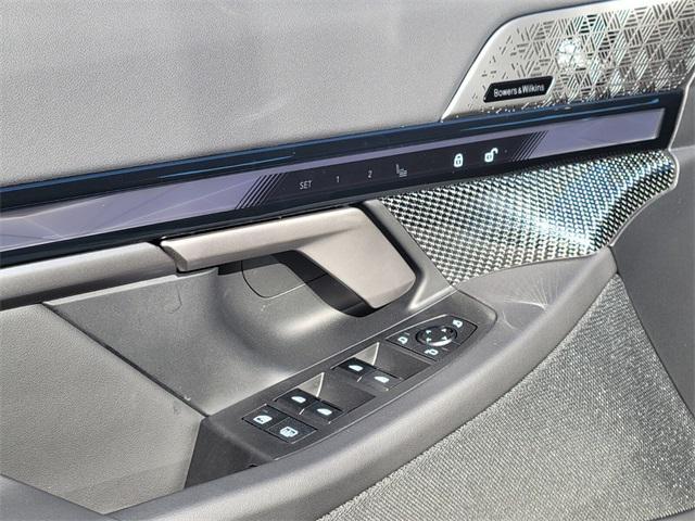 new 2025 BMW M5 car, priced at $128,025