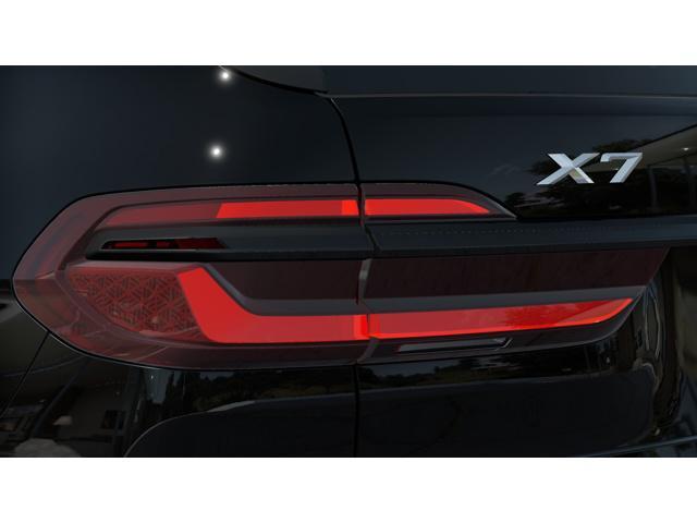 new 2025 BMW X7 car, priced at $94,425