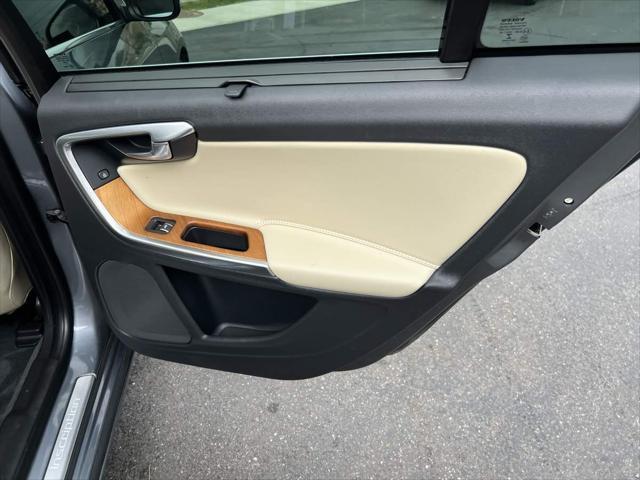 used 2018 Volvo S60 Inscription car, priced at $17,995