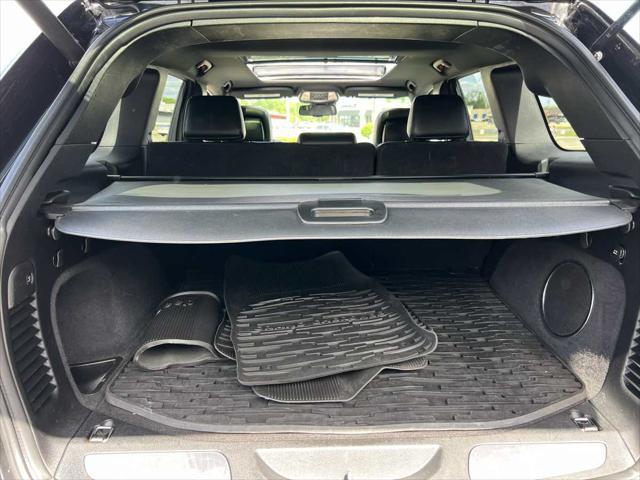 used 2015 Jeep Grand Cherokee car, priced at $17,995