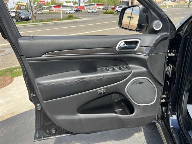 used 2015 Jeep Grand Cherokee car, priced at $17,995