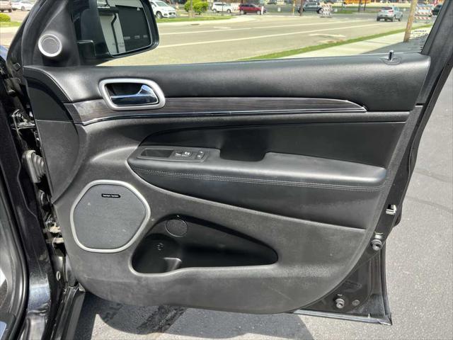 used 2015 Jeep Grand Cherokee car, priced at $17,995