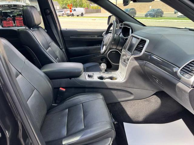 used 2015 Jeep Grand Cherokee car, priced at $17,995