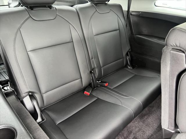 used 2018 Acura MDX car, priced at $18,995