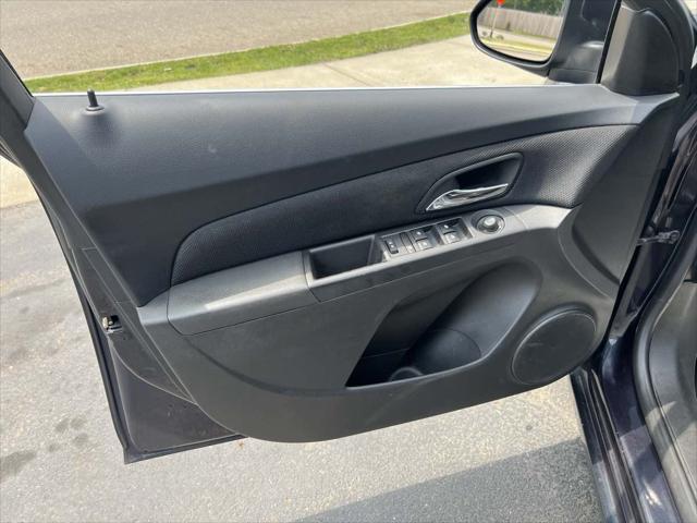 used 2016 Chevrolet Cruze Limited car, priced at $10,500