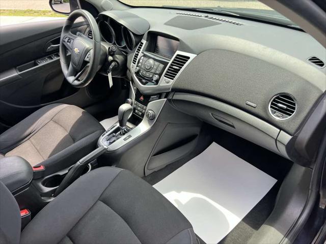 used 2016 Chevrolet Cruze Limited car, priced at $10,500