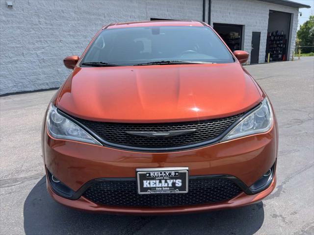 used 2018 Chrysler Pacifica car, priced at $17,995