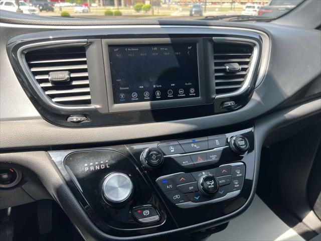 used 2018 Chrysler Pacifica car, priced at $17,995